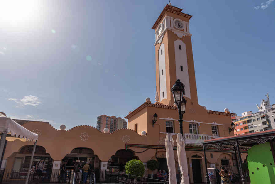Tenerife 052 - Santa Cruz de Tenerife - mercado de Nuestra Señora de África.jpg